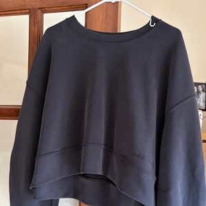 Lululemon sweatshirt